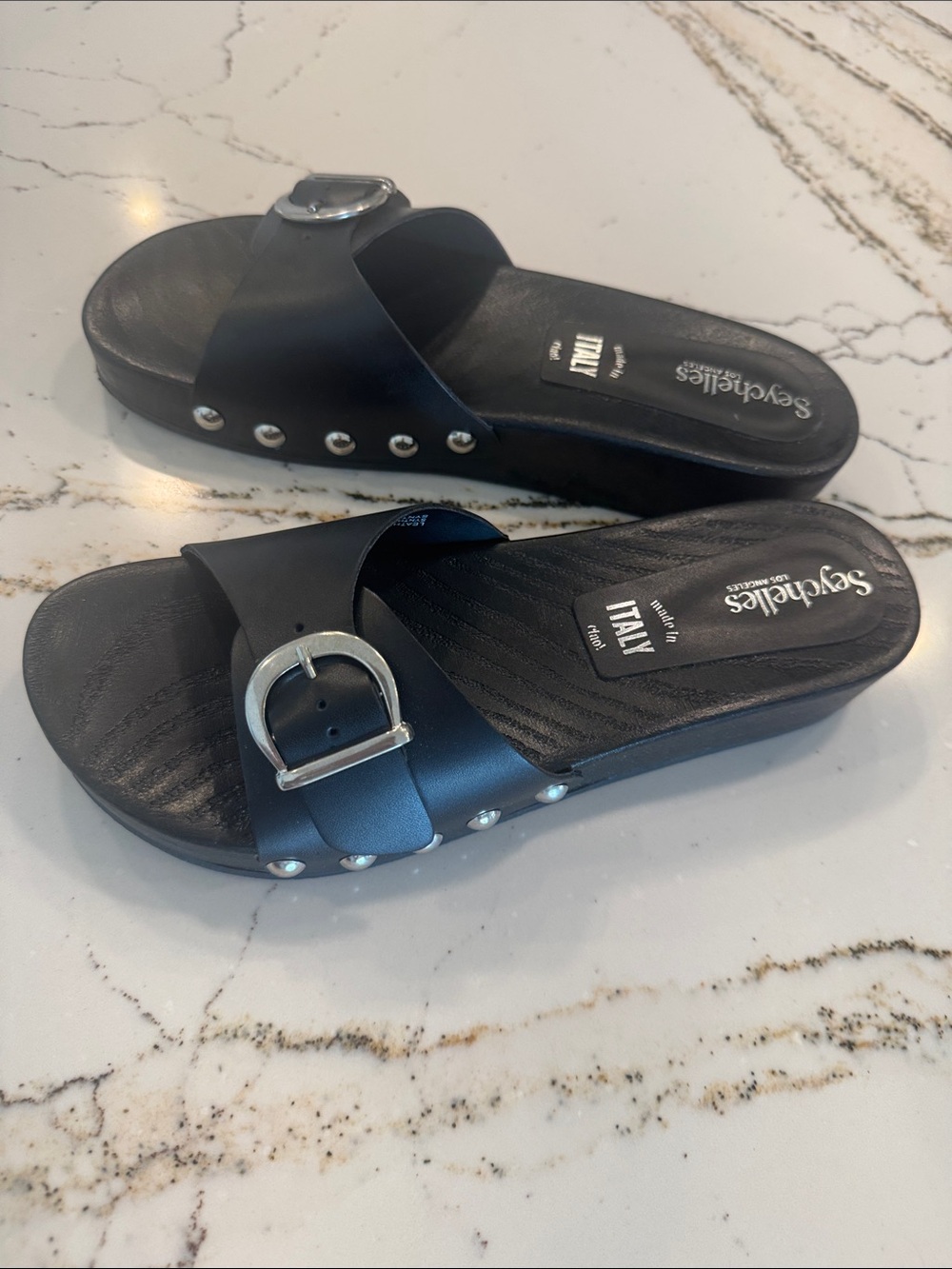 Seychelles Leather Italian Black Studded Buckle Slide Sandal  7.5